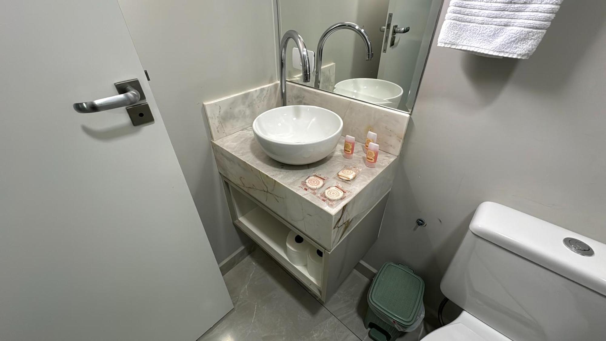 16- Studio Decorado Perfeito Para Casal!!! Curitiba Dış mekan fotoğraf